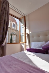 Solo Experience Hotel