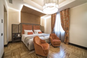 Solo Experience Hotel