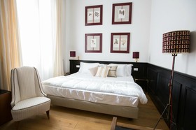 Soprarno Suites