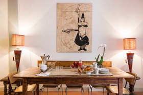 Soprarno Suites