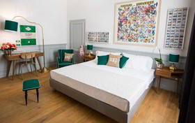 Soprarno Suites