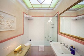 IL Tornabuoni Hotel, The Unbound Collection by Hyatt