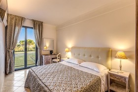 Hotel Villa Cesi
