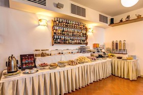 Hotel Villa Cesi