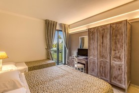 Hotel Villa Cesi