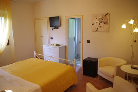 Villa Norcenni Aparthotel