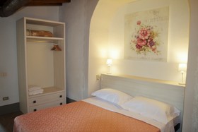 Villa Norcenni Aparthotel