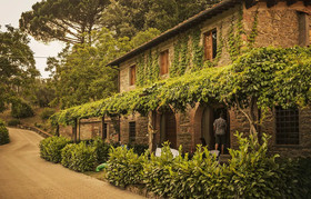 Villa Norcenni Aparthotel