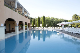 Villa Norcenni Aparthotel