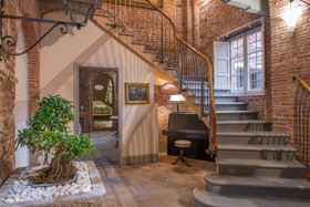 15 Santori Luxury Home