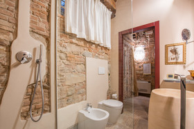 15 Santori Luxury Home