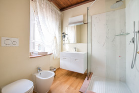 15 Santori Luxury Home