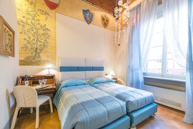 15 Santori Luxury Home