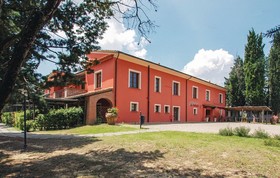 Agriturismo & Casa Vacanze La Collinella