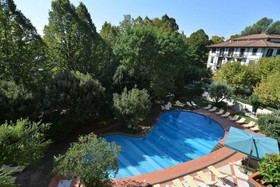 Grand Bellavista Palace
