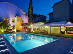 Hotel Adua