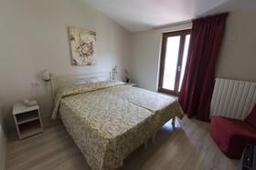 Hotel Holiday