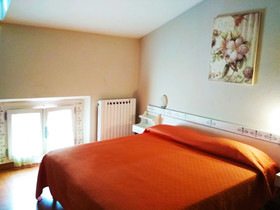 Hotel Holiday