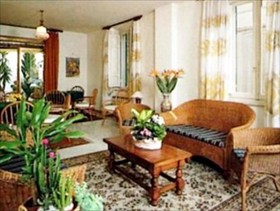 Hotel Iris