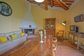 Castello di Montegufoni