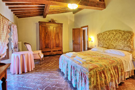 Castello di Montegufoni