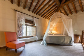 Castello di Montegufoni