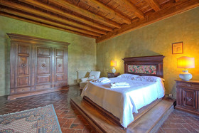 Castello di Montegufoni