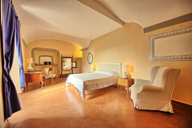 Castello di Montegufoni