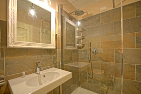 Castello di Montegufoni