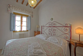 Castello di Montegufoni