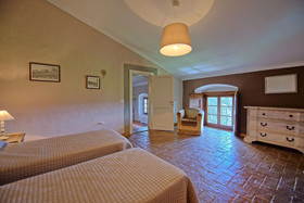 Castello di Montegufoni