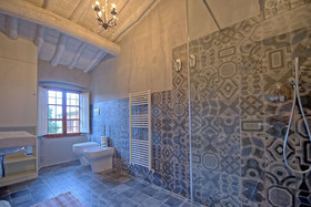 Castello di Montegufoni