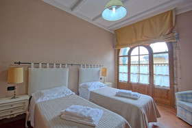 Castello di Montegufoni