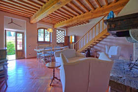 Castello di Montegufoni