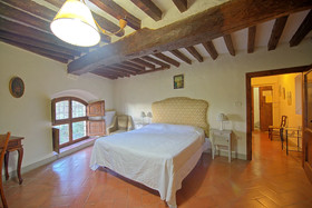 Castello di Montegufoni