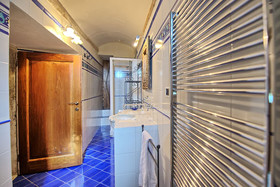 Castello di Montegufoni