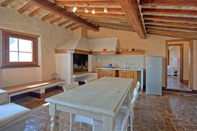 Castello di Montegufoni