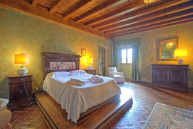 Castello di Montegufoni