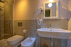 Castello di Montegufoni