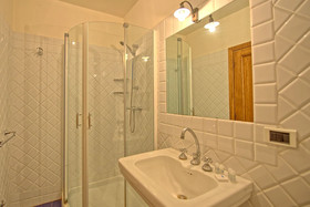 Castello di Montegufoni