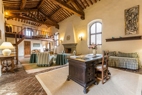 Castello di Montegufoni