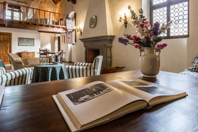 Castello di Montegufoni