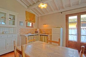 Castello di Montegufoni