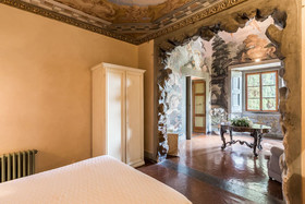 Castello di Montegufoni