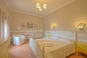 Castello di Montegufoni