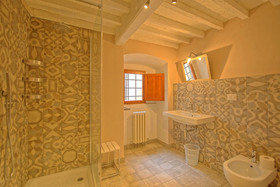 Castello di Montegufoni