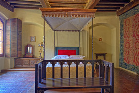 Castello di Montegufoni