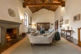 Castello di Montegufoni