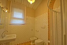 Castello di Montegufoni