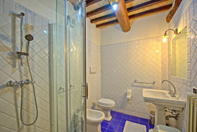 Castello di Montegufoni